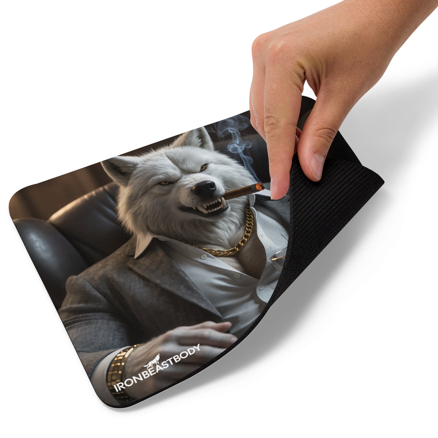 White Alpha Boss Wolf Mousepad Detailansicht - Naturkautschukbasis und Polyesteroberfläche