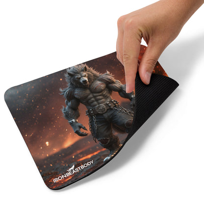 Fire Wolf Mousepad Detailansicht - Naturkautschukbasis und Polyesteroberfläche
